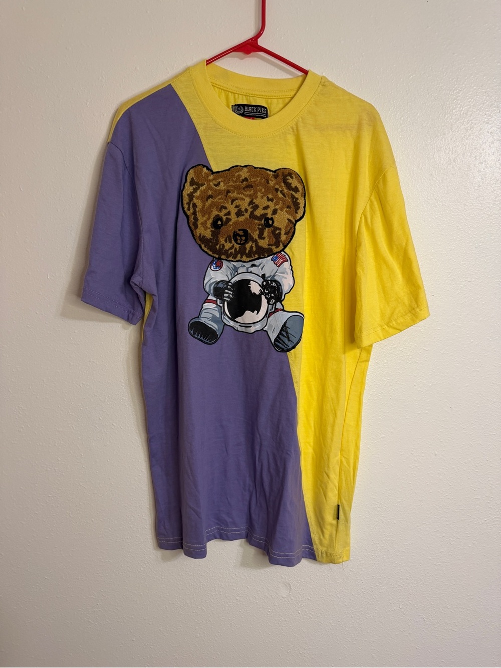 Black Pike XL Astronaut Teddy Bear Colorblock Graphic T-Shirt